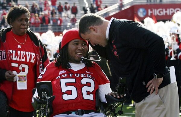 Eric LeGrand signed to Free Agent contract from Buccaneers