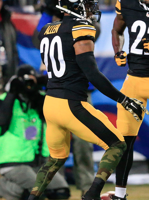 Spatted Up: Will Allen’s Camouflage Tights